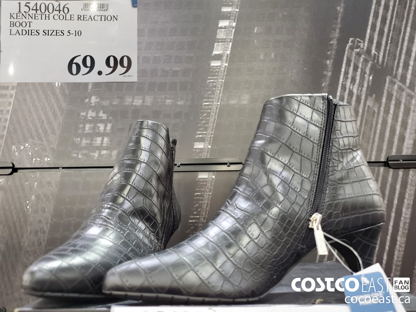 Costco Fall 2022 Superpost – The Entire Clothing Section - Sweaters,  Jackets and Boots! - Costco West Fan Blog