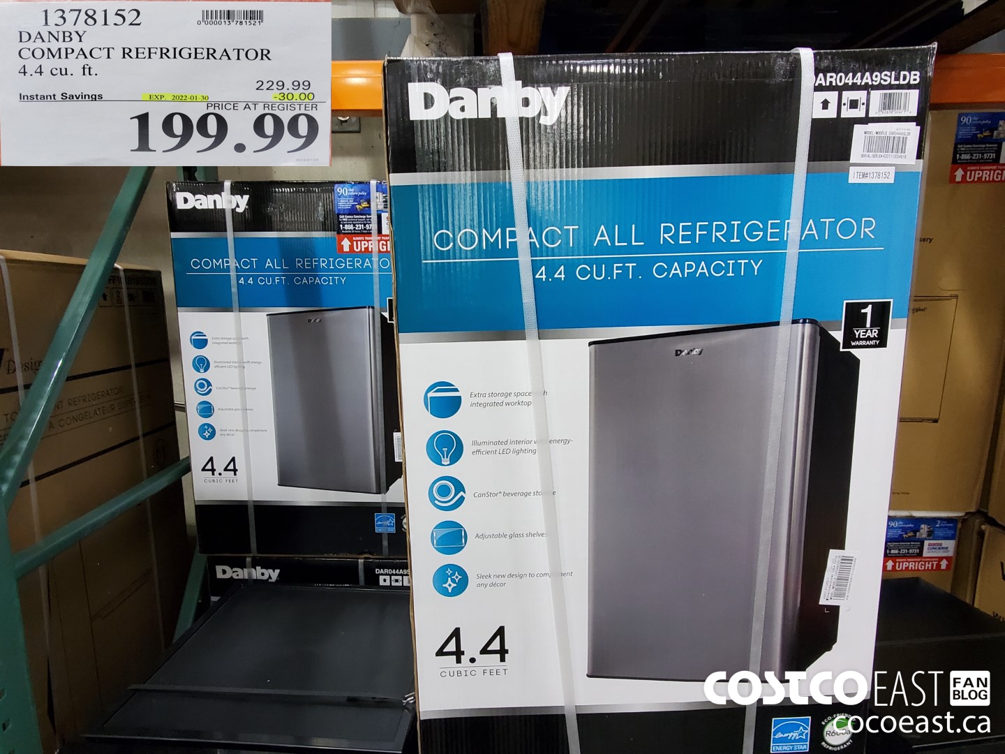 1378152 DANBY COMPACT REFRIGERATOR 4.4 CU. FT. ($30.00 INSTANT SAVINGS EXPIRES ON 2022-01-30) $199.99