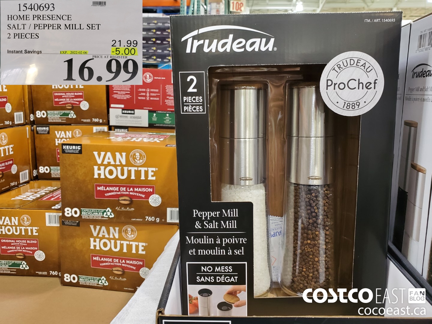 1540693 HOME PRESENCE SALT / PEPPER MILL SET 2 PIECES ($5.00 INSTANT SAVINGS EXPIRES ON 2022-02-06) $16.99