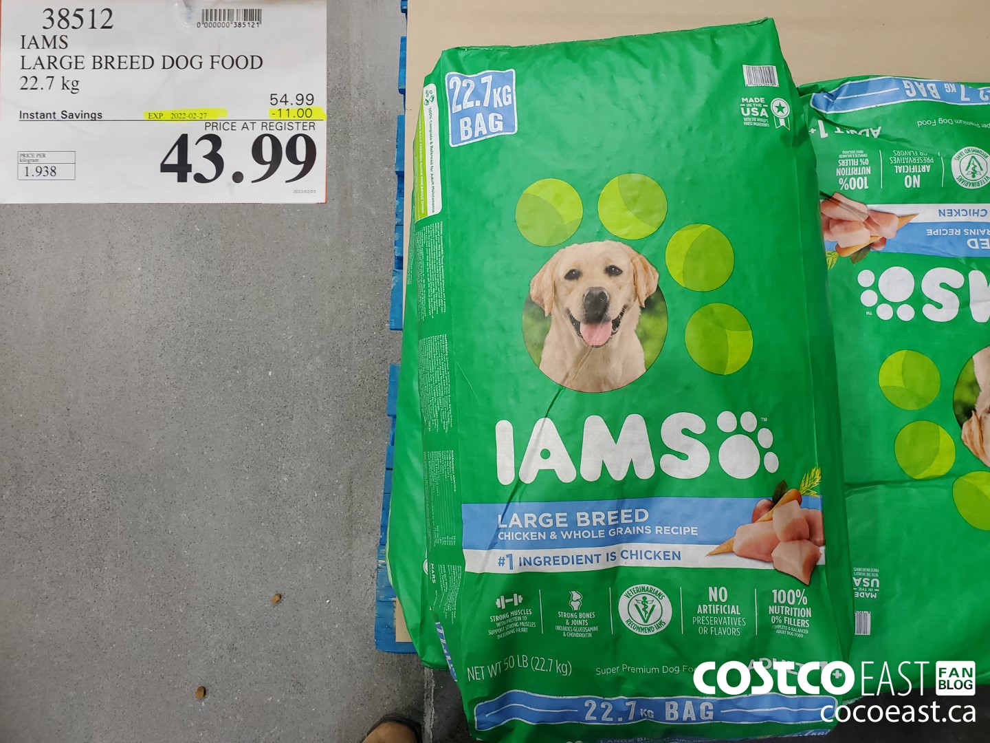 38512 IAMS LARGE BREED DOG FOOD 22.7 KG ($11.00 INSTANT SAVINGS EXPIRES ON 2022-02-27) $43.99