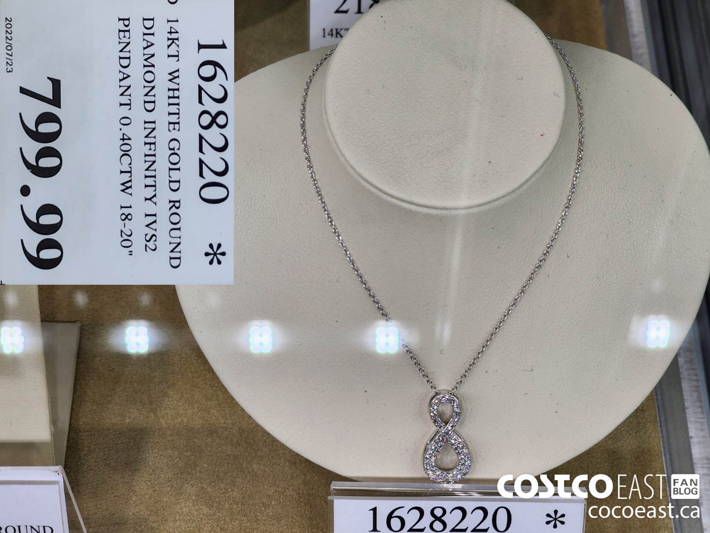 1628220 14 KT WHITE GOLD ROUND DIAMOND INFINITY IVS2 PENDANT 0.40CTW 18-20