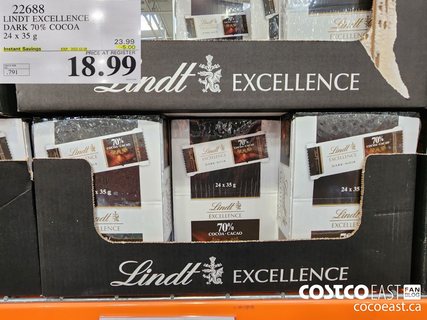 22688 LINDT EXCELLENCE DARK 70% COCOA 24 X 35 G  ($5.00 INSTANT SAVINGS EXPIRES ON 2022-12-18) $18.99