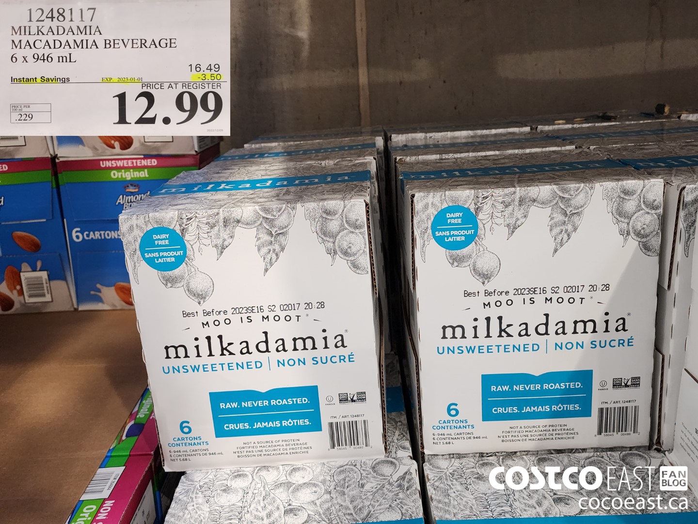 1248117 MILKADAMIA MACADAMIA BEVERAGE 6 x 946 mL ($3.50 INSTANT SAVINGS EXPIRES ON 2023-01-01) $12.99