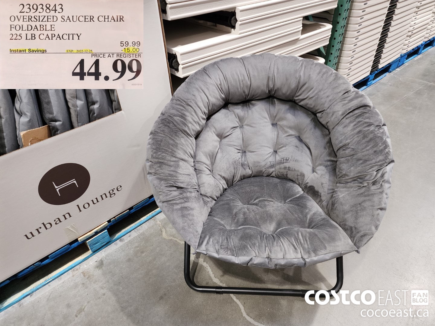 2393843 OVERSIZED SAUCER CHAIR FOLDABLE 225 LB CAPACITY ($15.00 INSTANT SAVINGS EXPIRES ON 2022-11-20) $44.99