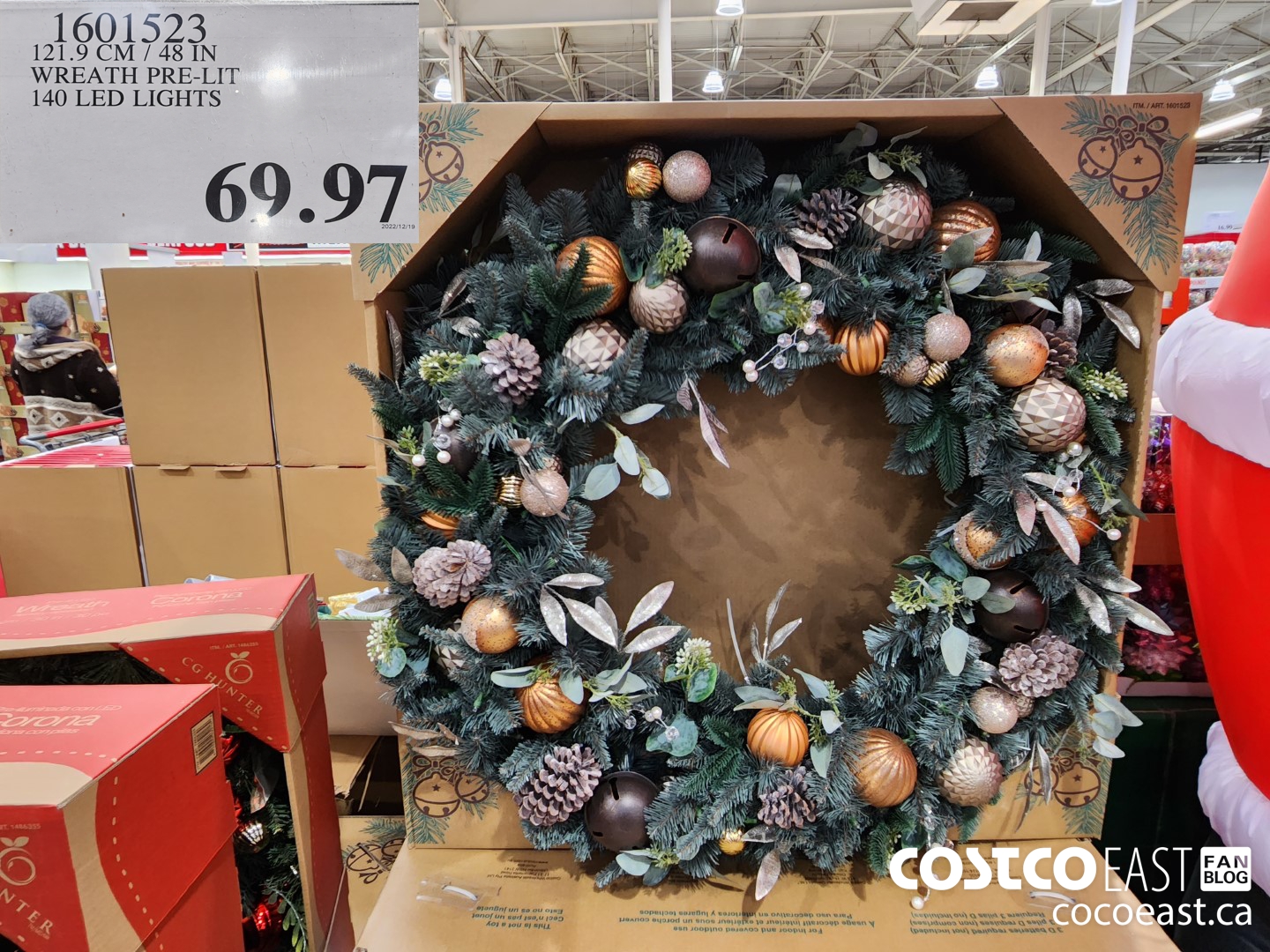 1601523 WREATH WARM WHITE LED LIGHTS 121.9 CM / 48 IN $69.97