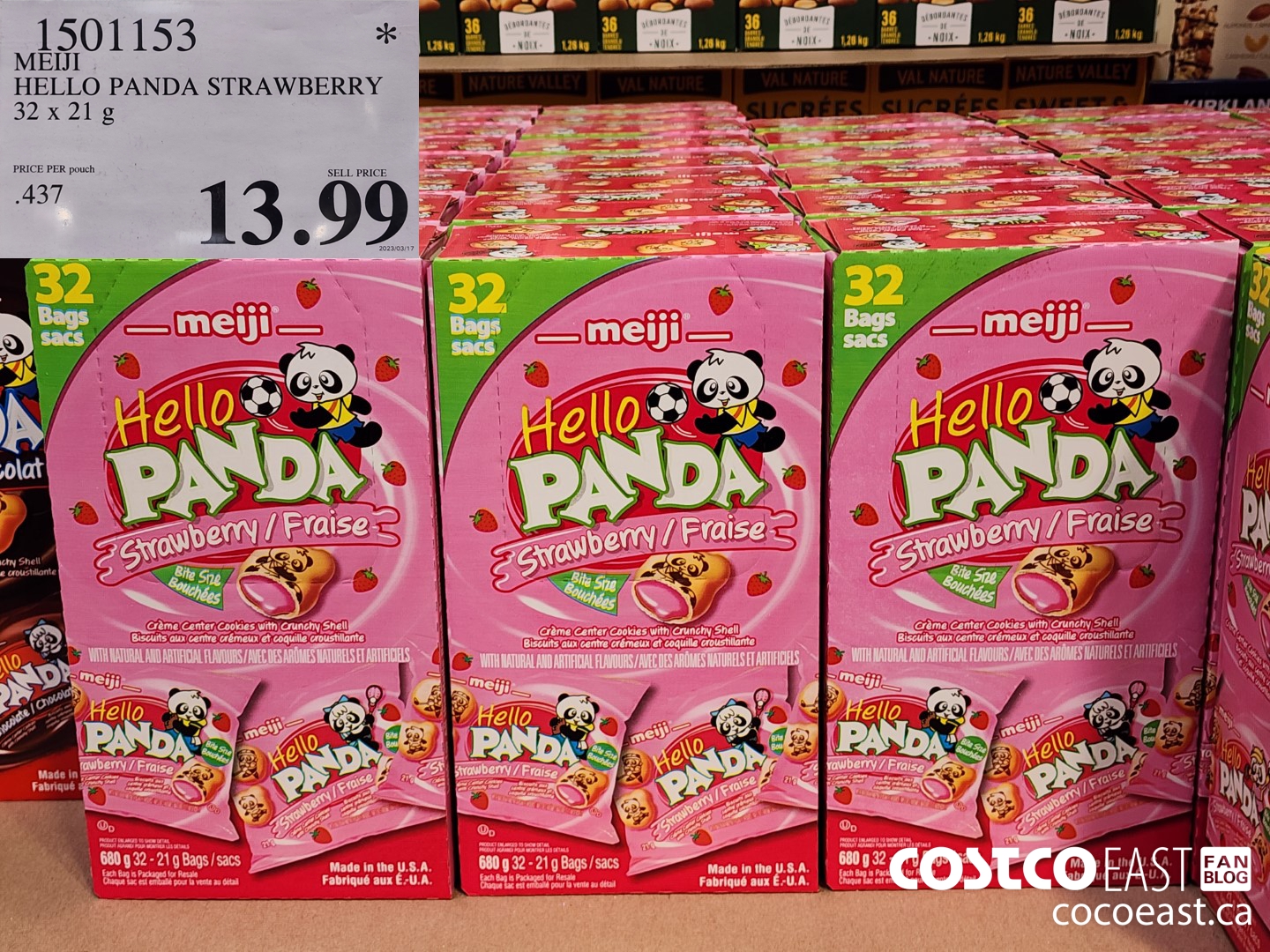 1501153 MEIJI HELLO PANDA STRAWBERRY 32 x 21 G $13.99