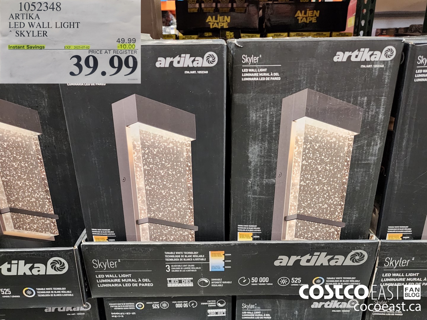 1052348 ARTIKA LED WALL LIGHT SKYLER ($10.00 INSTANT SAVINGS EXPIRES ON 2023-07-02) $39.99