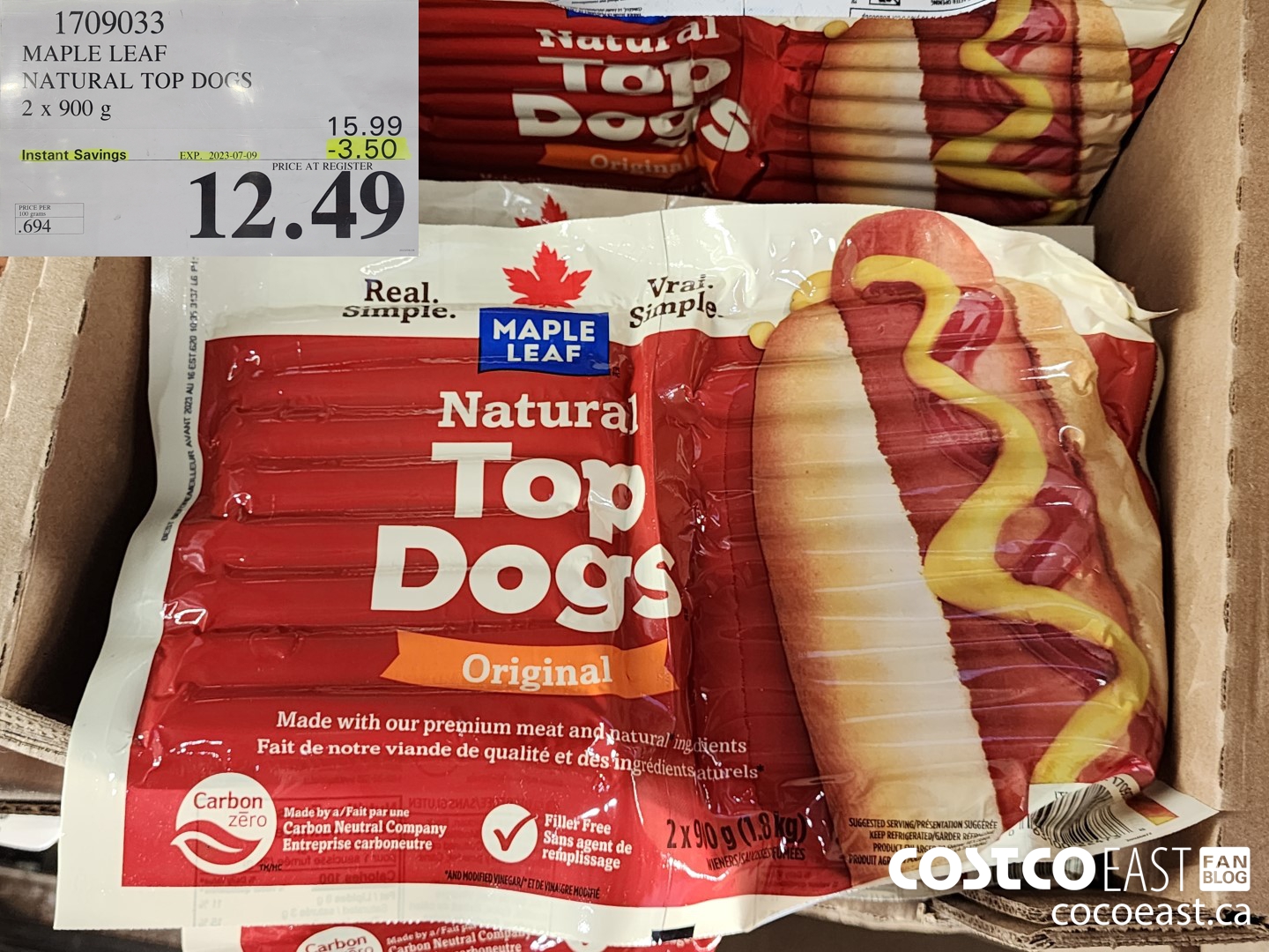 1709033 MAPLE LEAF NATURAL TOP DOGS 2 x 900 g ($3.50 INSTANT SAVINGS EXPIRES ON 2023-07-09) $12.49