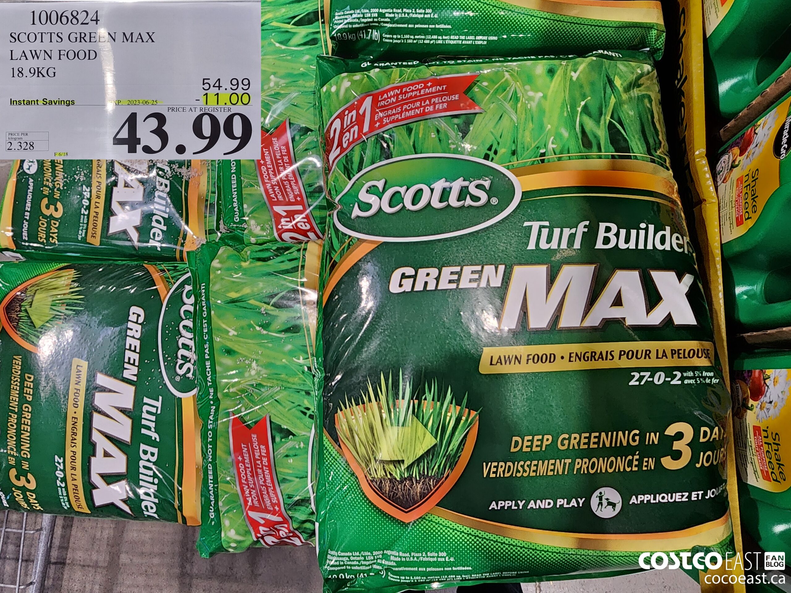 1006824 SCOTTS GREEN MAX LAWN FOOD 18.9kg ($11.00 INSTANT SAVINGS EXPIRES ON 2023-06-25) $43.99