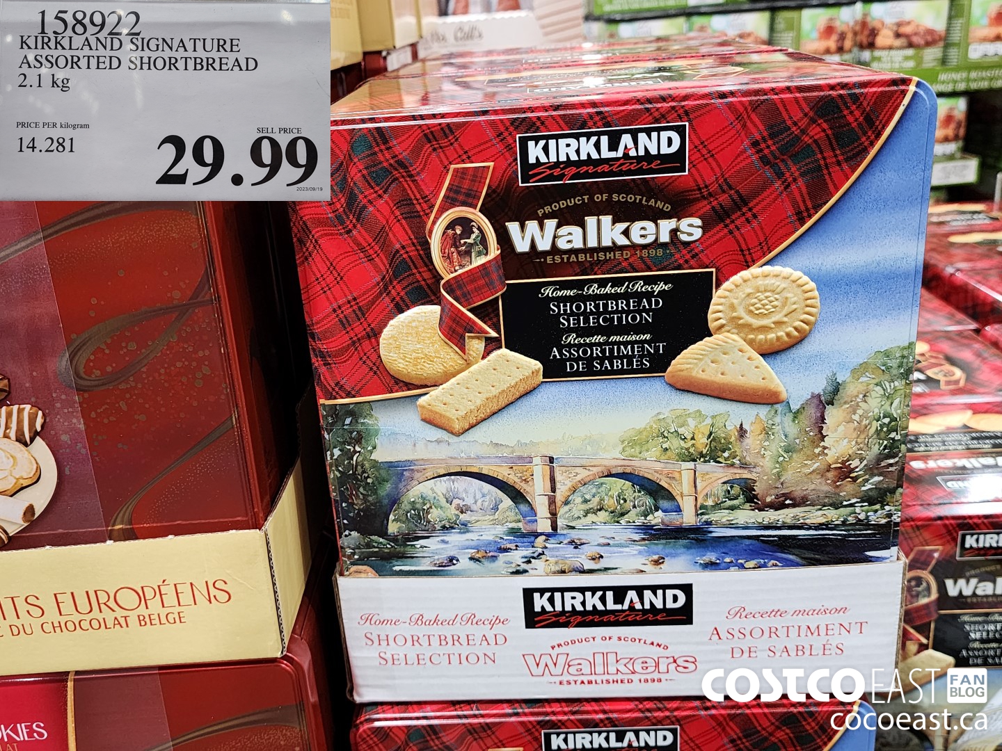 158922 KIRKLAND SIGNATURE ASSORTED SHORTBREAD 2.1 kg $29.99