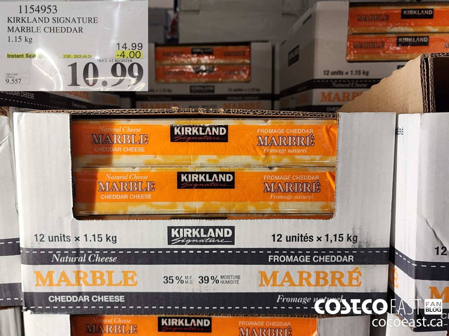 1154953 KIRKLAND SIGNATURE MARBLE CHEDDAR 1.15 KG ($4.00 INSTANT SAVINGS EXPIRES ON 2023-10-29) $10.99
