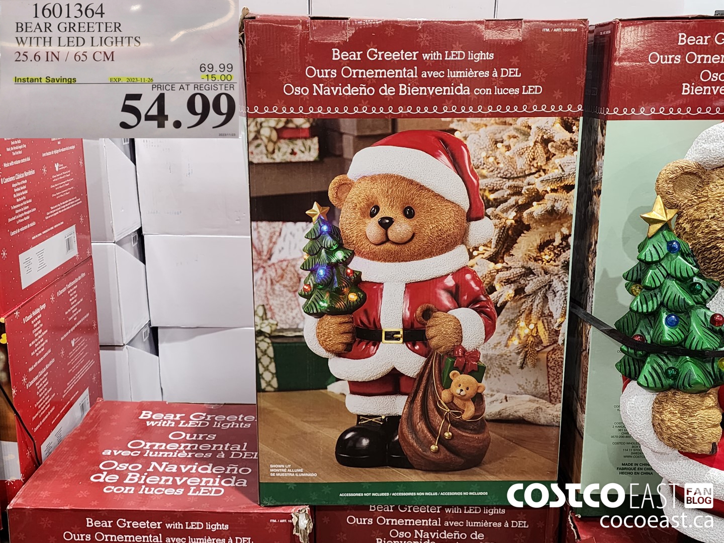 1601364 BEAR GREETER 25.6 IN / 65 CM WITH LED LIGHTS ($15.00 INSTANT SAVINGS EXPIRES ON 2023-11-26) $54.99