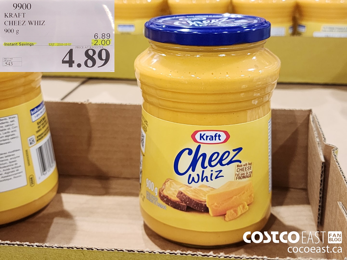 9900 KRAFT CHEEZ WHIZ 900 G ($2.00 INSTANT SAVINGS EXPIRES ON 2023-12-03) $4.89