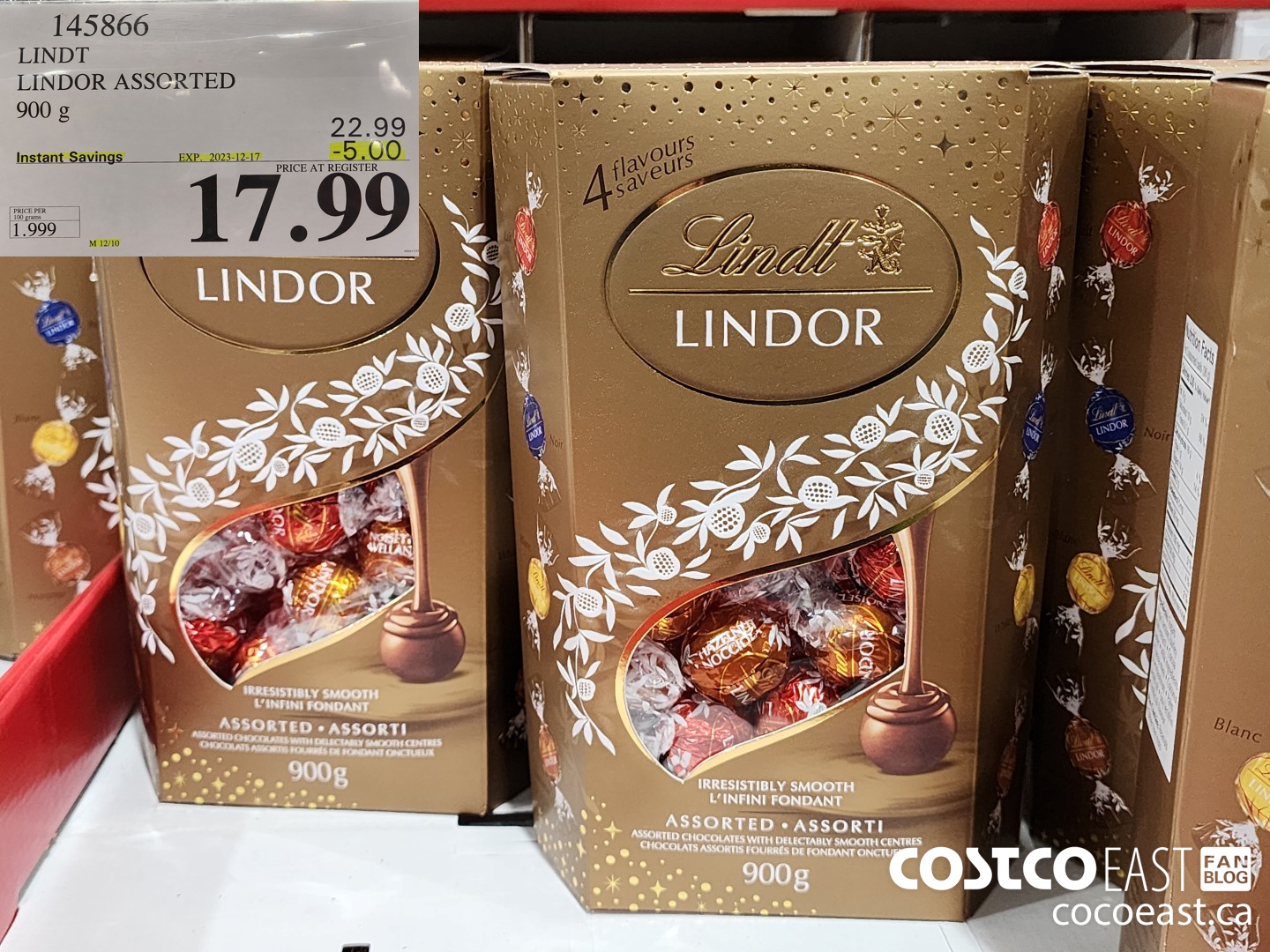 145866 LINDT LINDOR ASSORTED 900 G ($5.00 INSTANT SAVINGS EXPIRES ON 2023-12-17) $17.99