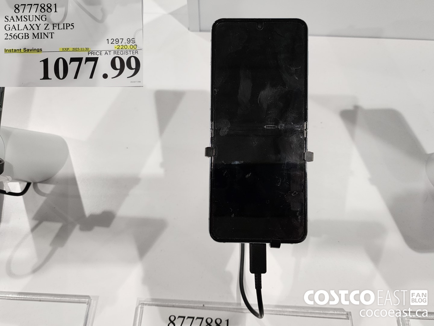 8777881 SAMSUNG GALAXY Z FLIPS5 256GB MINT ($220.00 INSTANT SAVINGS EXPIRES ON 2023-11-30) $1077.99