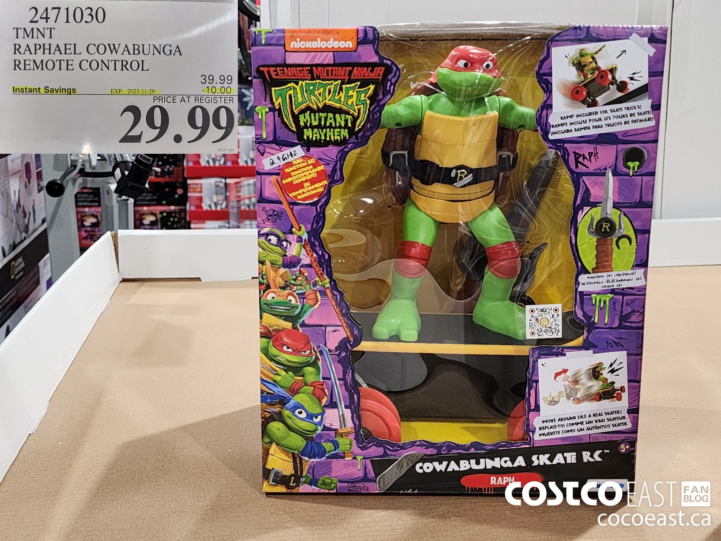 2471030 TMNT RAPHAEL COWABUNGA SKATE R/C ($10.00 INSTANT SAVINGS EXPIRES ON 2023-11-29) $29.99