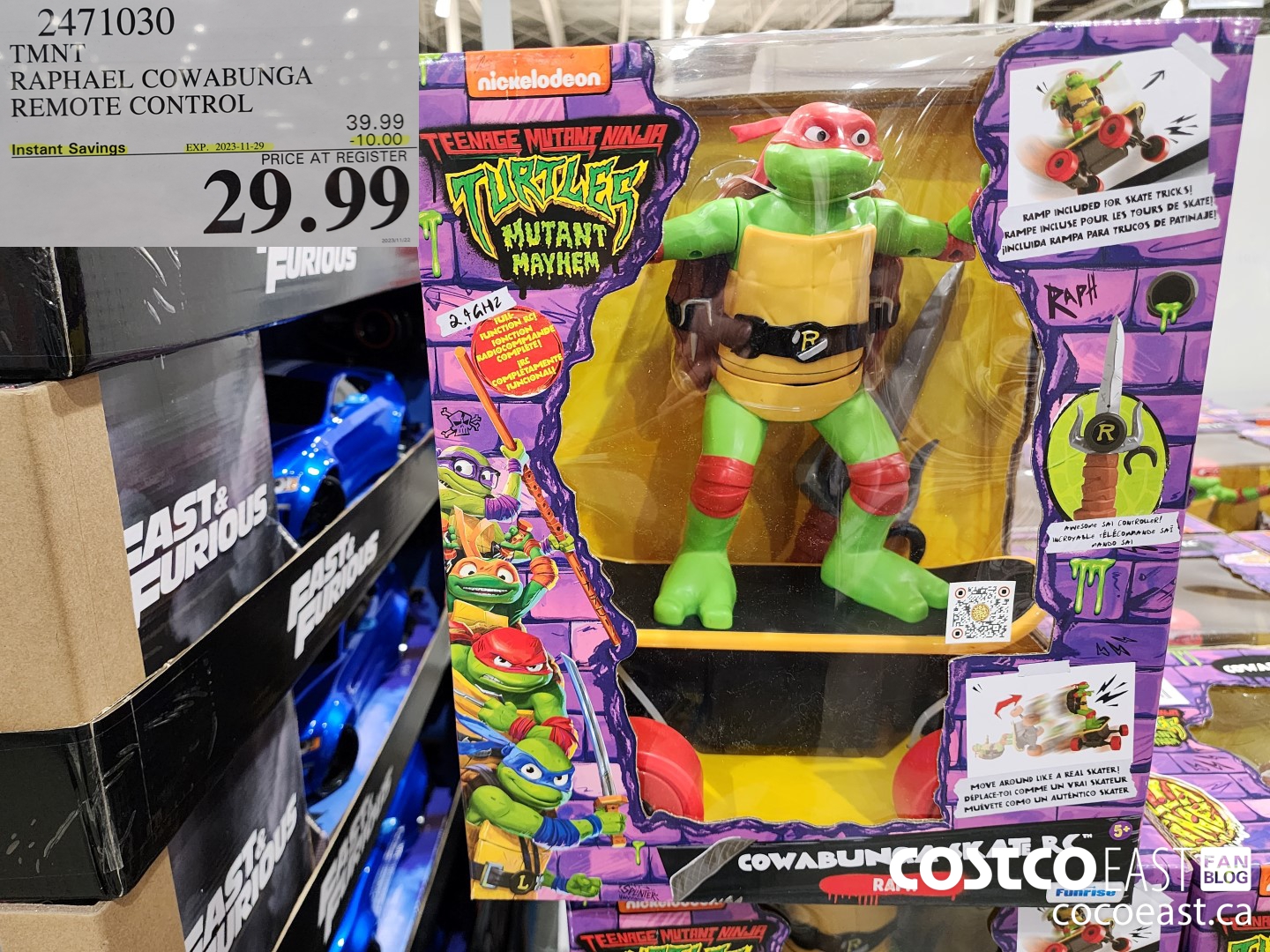 2471030 TMNT RAPHAEL COWABUNGA SKATE R/C ($10.00 INSTANT SAVINGS EXPIRES ON 2023-11-29) $29.99