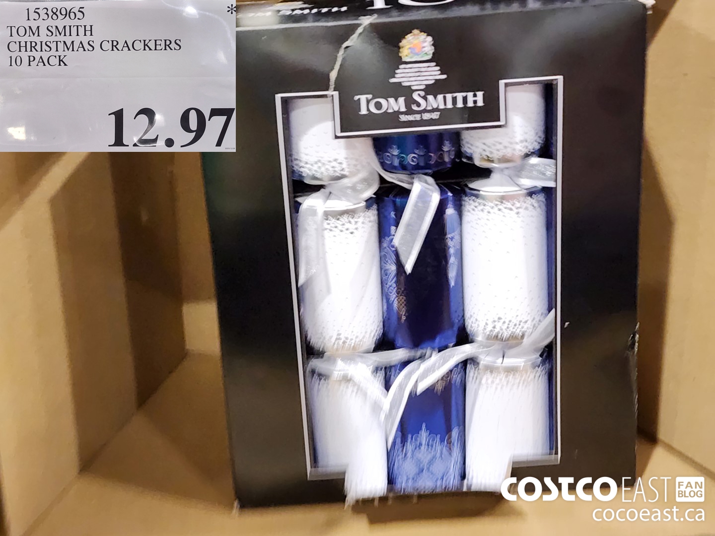 1538965 TOM SMITH CHRISTMAS CRACKERS 10 PACK $12.97