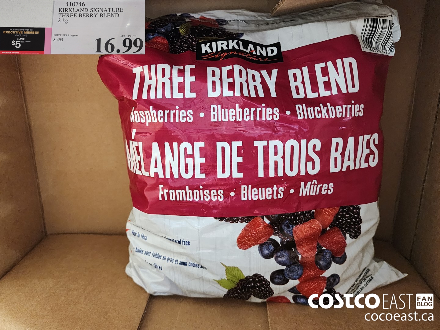 410746 KIRKLAND SIGNATURE THREE BERRY BLEND 2 KG ($5.00 INSTANT SAVINGS EXPIRES ON 2024-01-21) $11.99