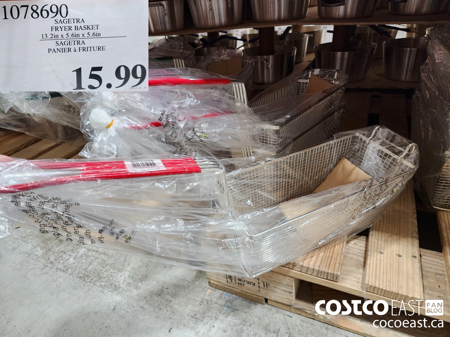 1078690 SAGETRA FRYER BASKET 13.2in x 5.6in x 5.6in $15.99