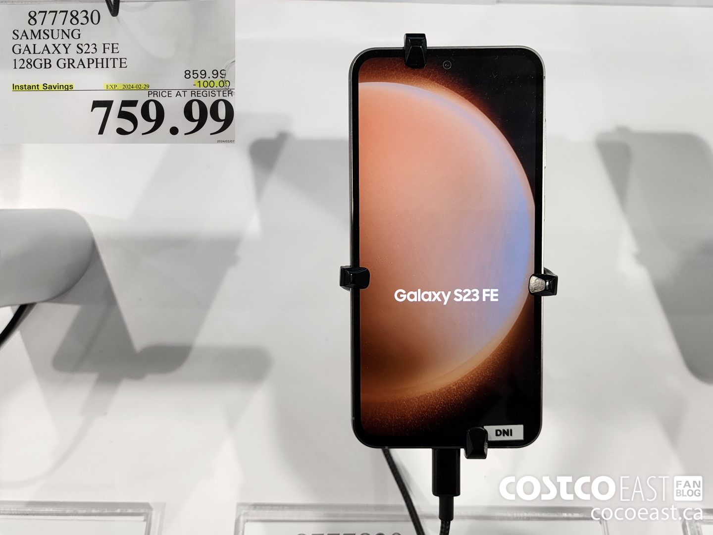 8777830 SAMSUNG GALAXY S23 FE 128GB GRAPHITE ($100.00 INSTANT SAVINGS EXPIRES ON 2024-02-29) $759.99