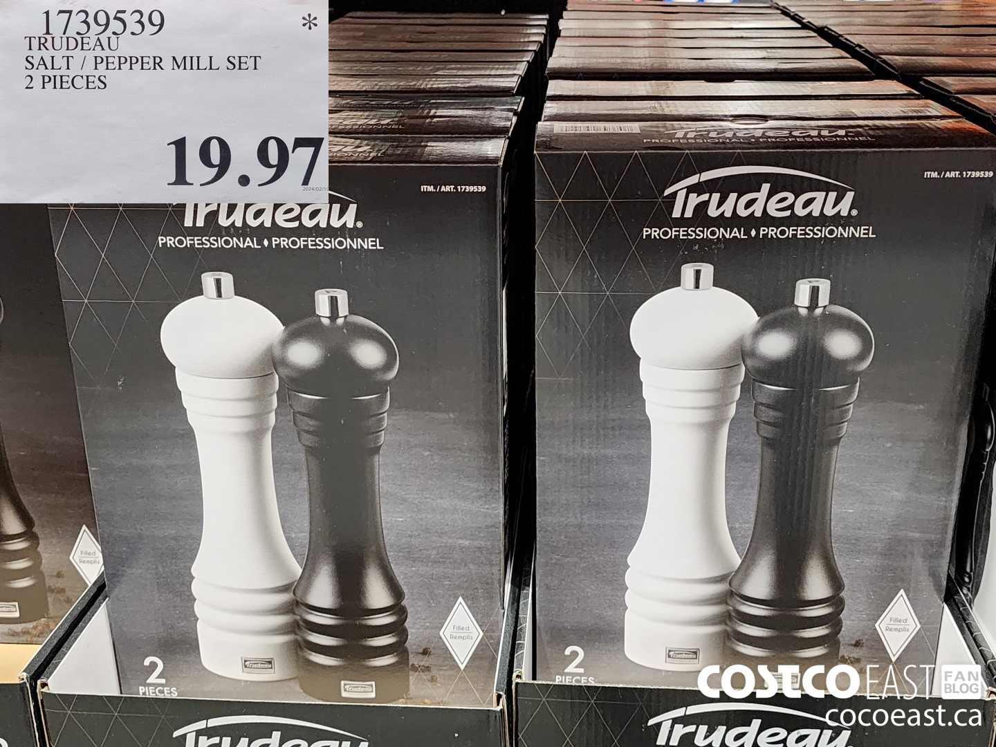 1739539 TRUDEAU SALT / PEPPER MILL SET 2 PIECES $19.97