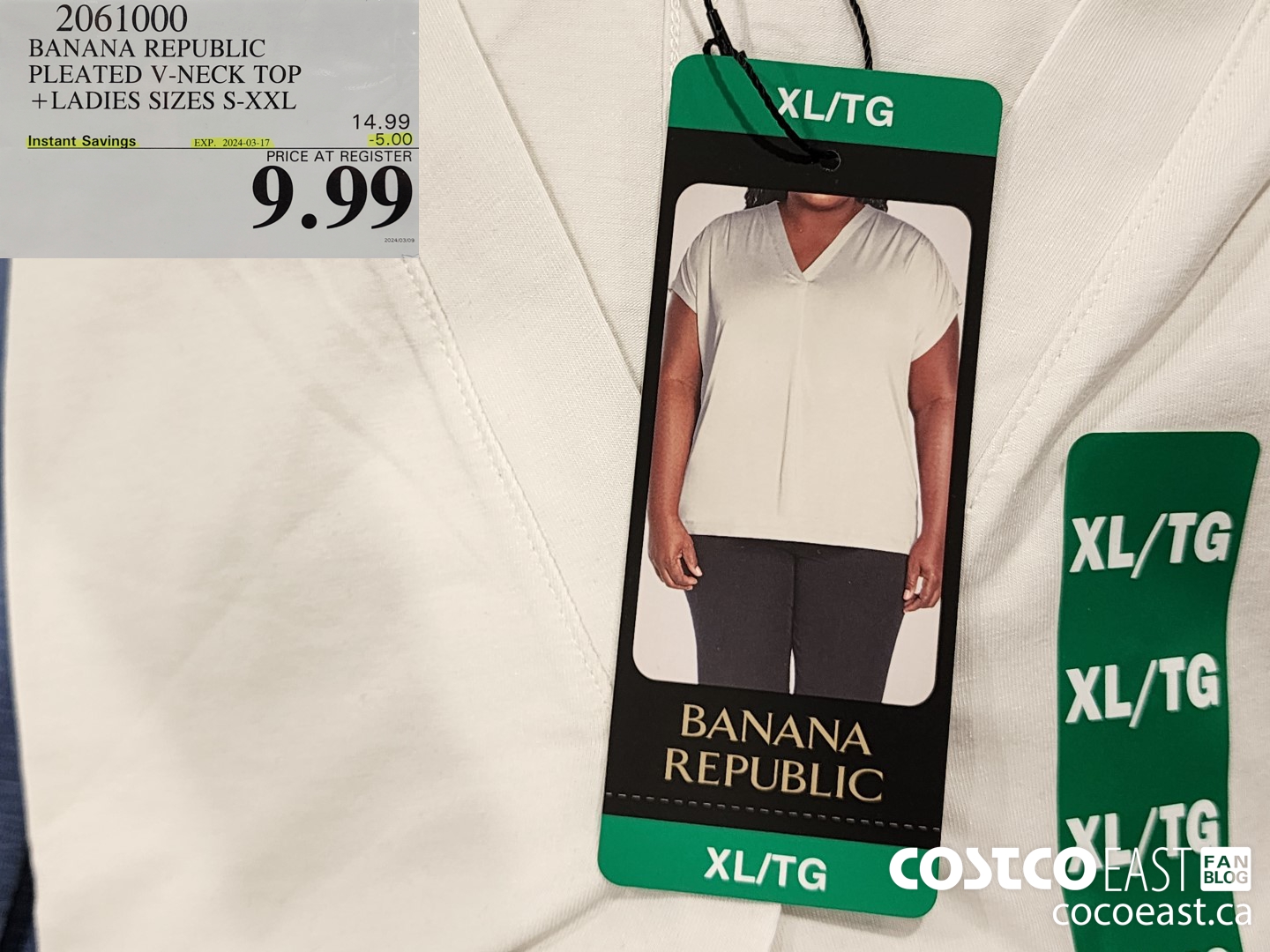 2061000 BANANA REPUBLIC V-NECK TOP + LADIES SIZES S-XXL ($5.00 INSTANT SAVINGS EXPIRES ON 2024-03-17) $9.99