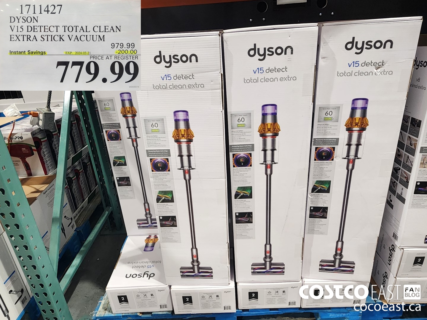 1711427 DYSON V15 DETECT TOTAL CLEAN EXTRA STICK VACUUM ($200.00 INSTANT SAVINGS EXPIRES ON 2024-03-21) $779.99