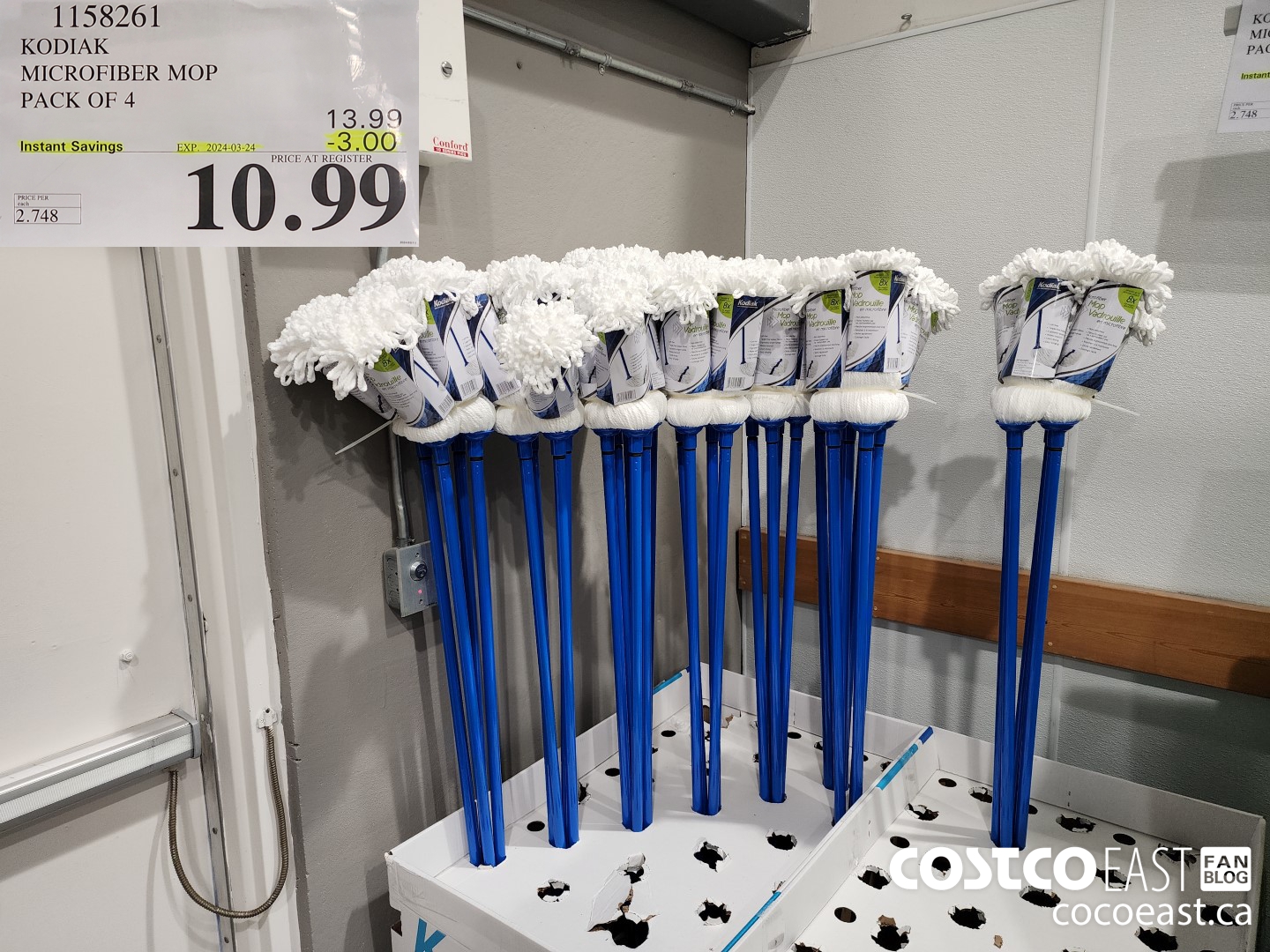 1158261 KODIAK MICROFIBER MOP PACK OF 4 ($3.00 INSTANT SAVINGS EXPIRES ON 2024-03-24) $10.99