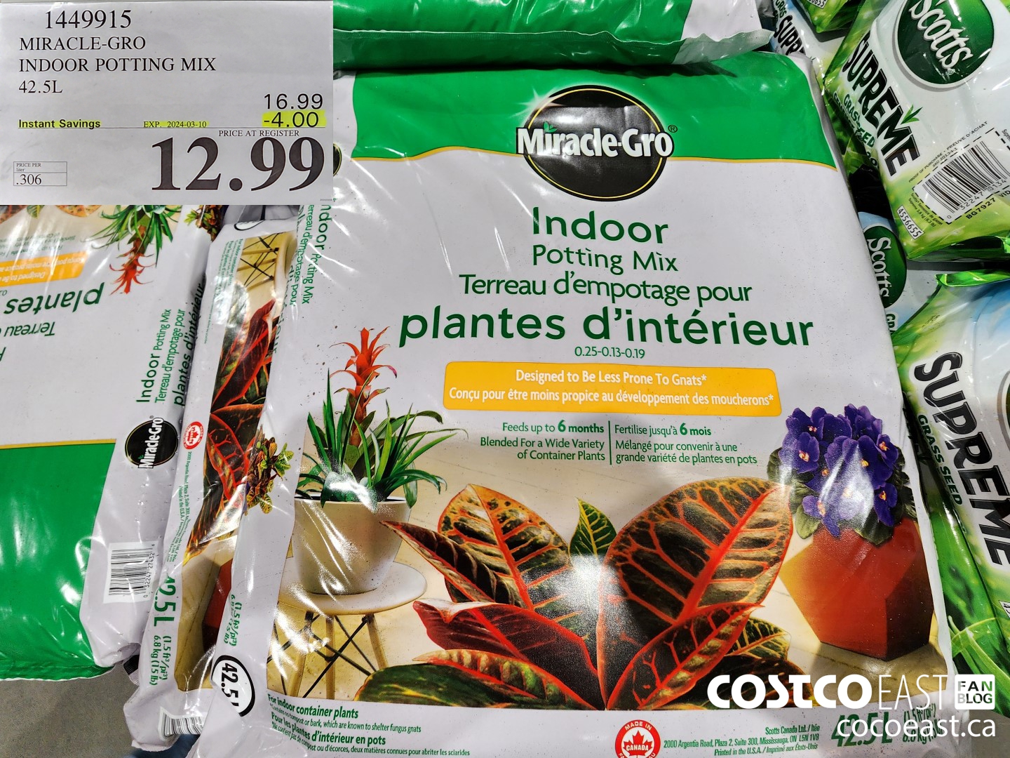 1449915 MIRACLE-GRO INDOOR POTTING MIX 42.5 L ($4.00 INSTANT SAVINGS EXPIRES ON 2024-03-10) $12.99