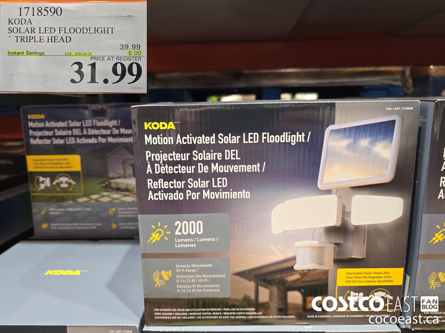 1718590 KODA SOLAR LED FLOODLIGHT TRIPLE HEAD ($8.00 INSTANT SAVINGS EXPIRES ON 2024-04-28) $31.99