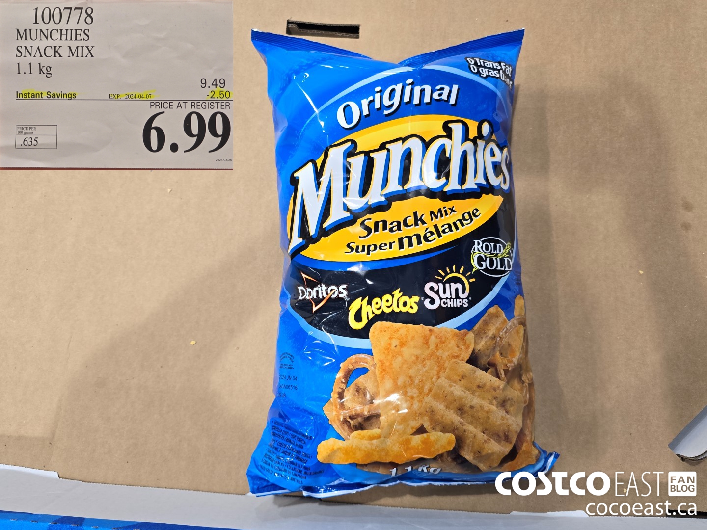 100778 MUNCHIES SNACK MIX 1.1 KG ($2.50 INSTANT SAVINGS EXPIRES ON 2024-04-07) $6.99