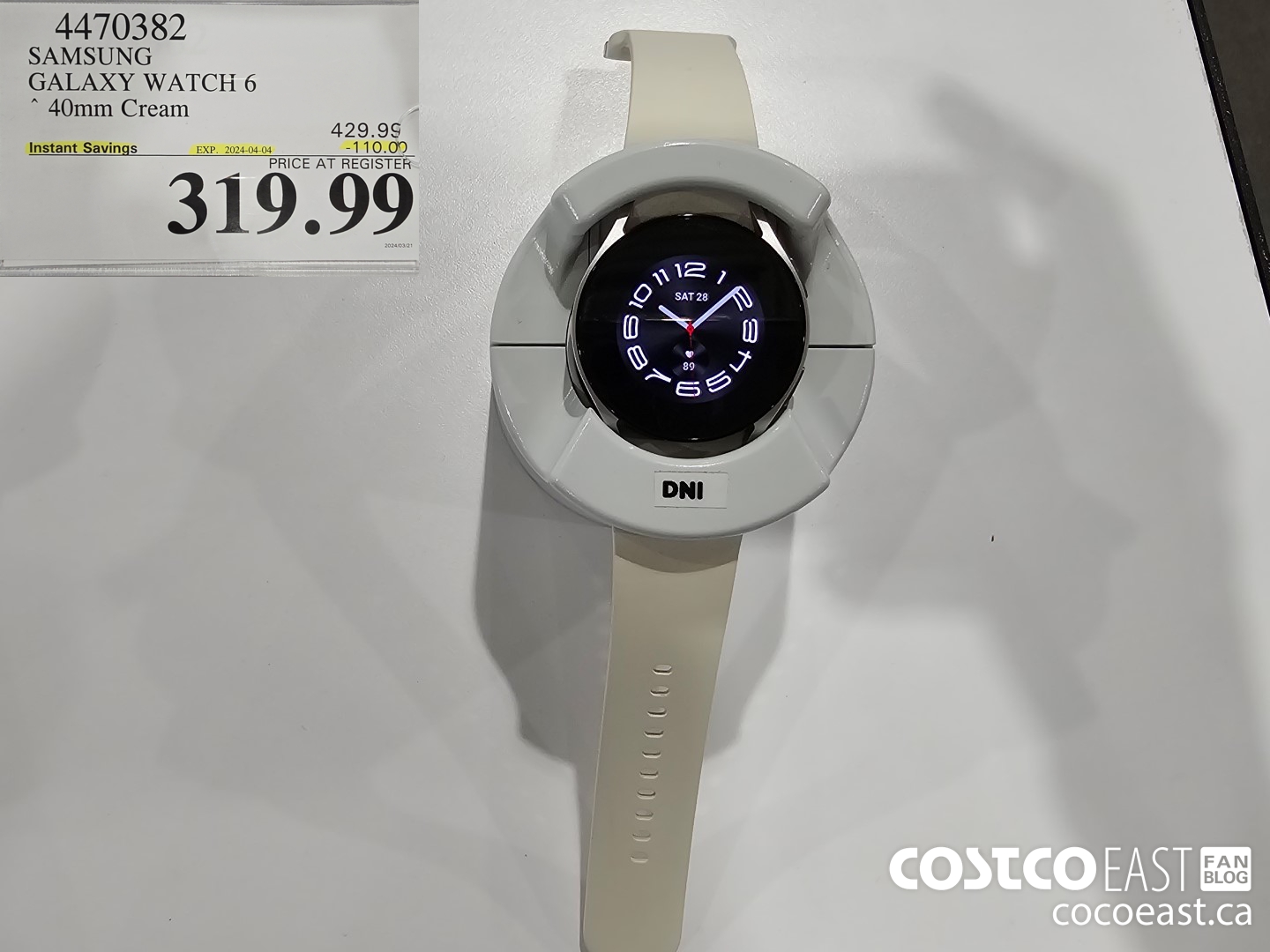 4470382 SAMSUNG GALAXY WATCH 6 40mm Cream ($110.00 INSTANT SAVINGS EXPIRES ON 2024-04-04) $319.99