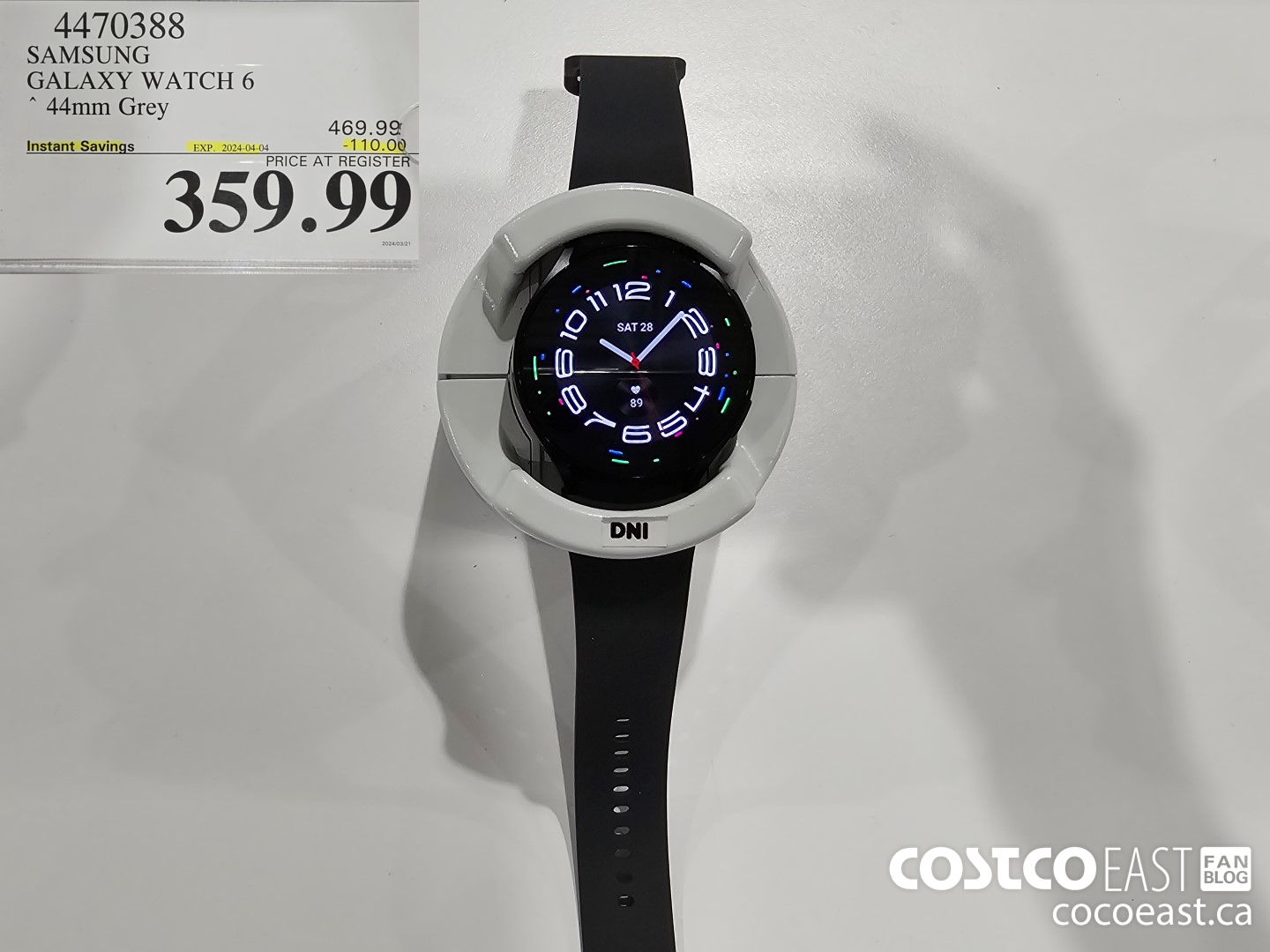 4470388 SAMSUNG GALAXY WATCH 6 44mm Grey ($110.00 INSTANT SAVINGS EXPIRES ON 2024-04-04) $359.99