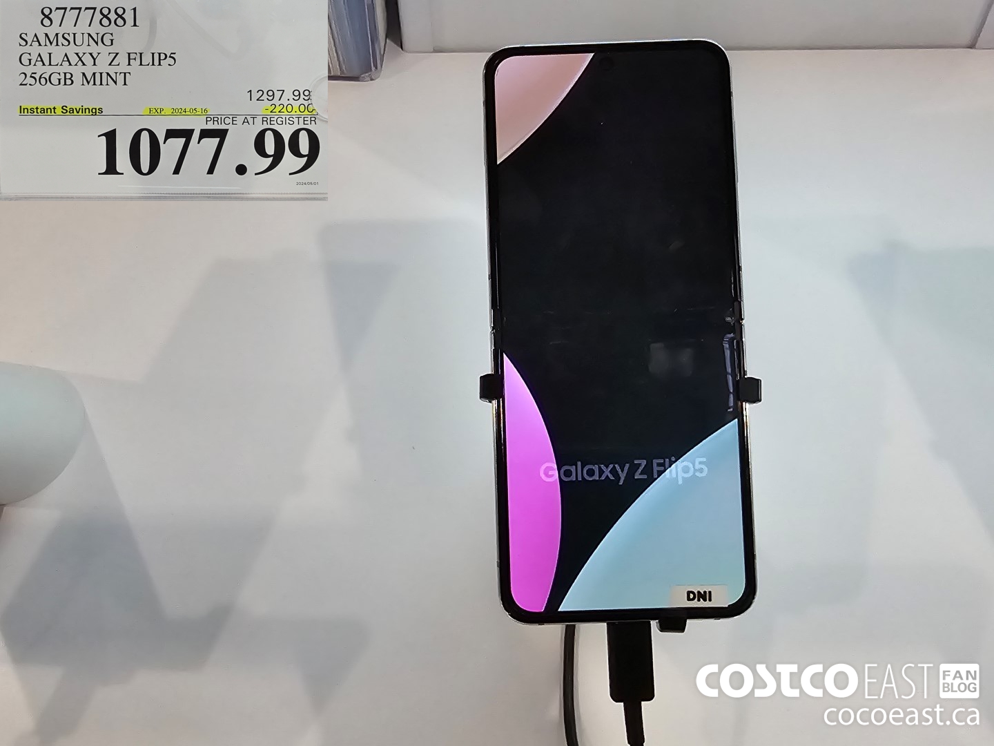 8777881 SAMSUNG GALAXY Z FLIP5 256GB MINT ($220.00 INSTANT SAVINGS EXPIRES ON 2024-05-16) $1077.99