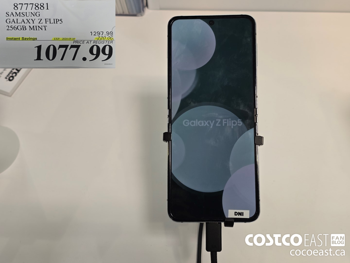 8777881 SAMSUNG GALAXY Z FLIP5 256GB MINT ($220.00 INSTANT SAVINGS EXPIRES ON 2024-05-16) $1077.99