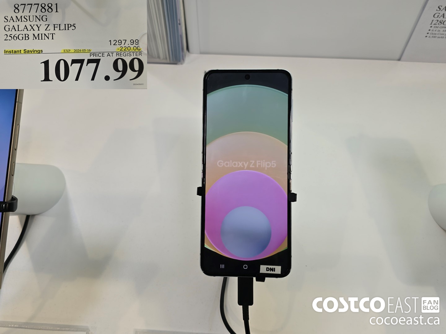 8777881 SAMSUNG GALAXY Z FLIP5 256GB MINT ($220.00 INSTANT SAVINGS EXPIRES ON 2024-05-16) $1077.99