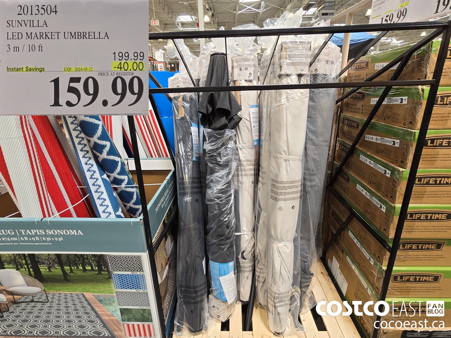 2013504 SUNVILLA LED MARKET UMBRELLA 3m / 10 FT ($40.00 INSTANT SAVINGS EXPIRES ON 2024-05-12) $159.99