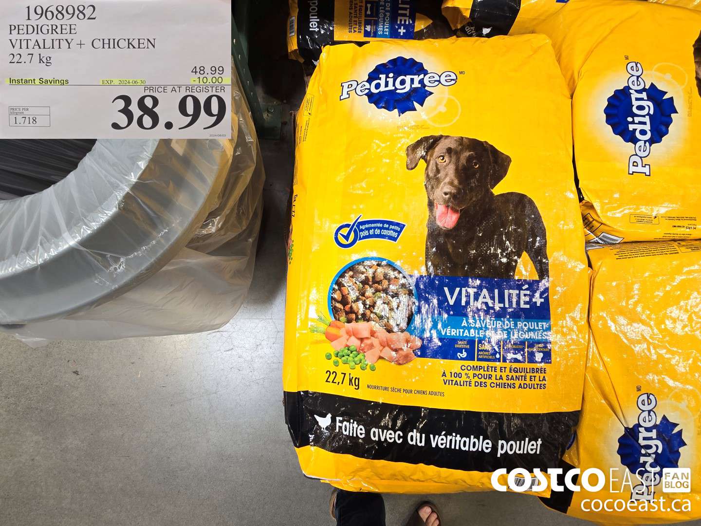 1968982 PEDIGREE VITALITY REAL CHICKEN DOG FOOD 22.7 kg ($10.00 INSTANT SAVINGS EXPIRES ON 2024-06-30) $38.99