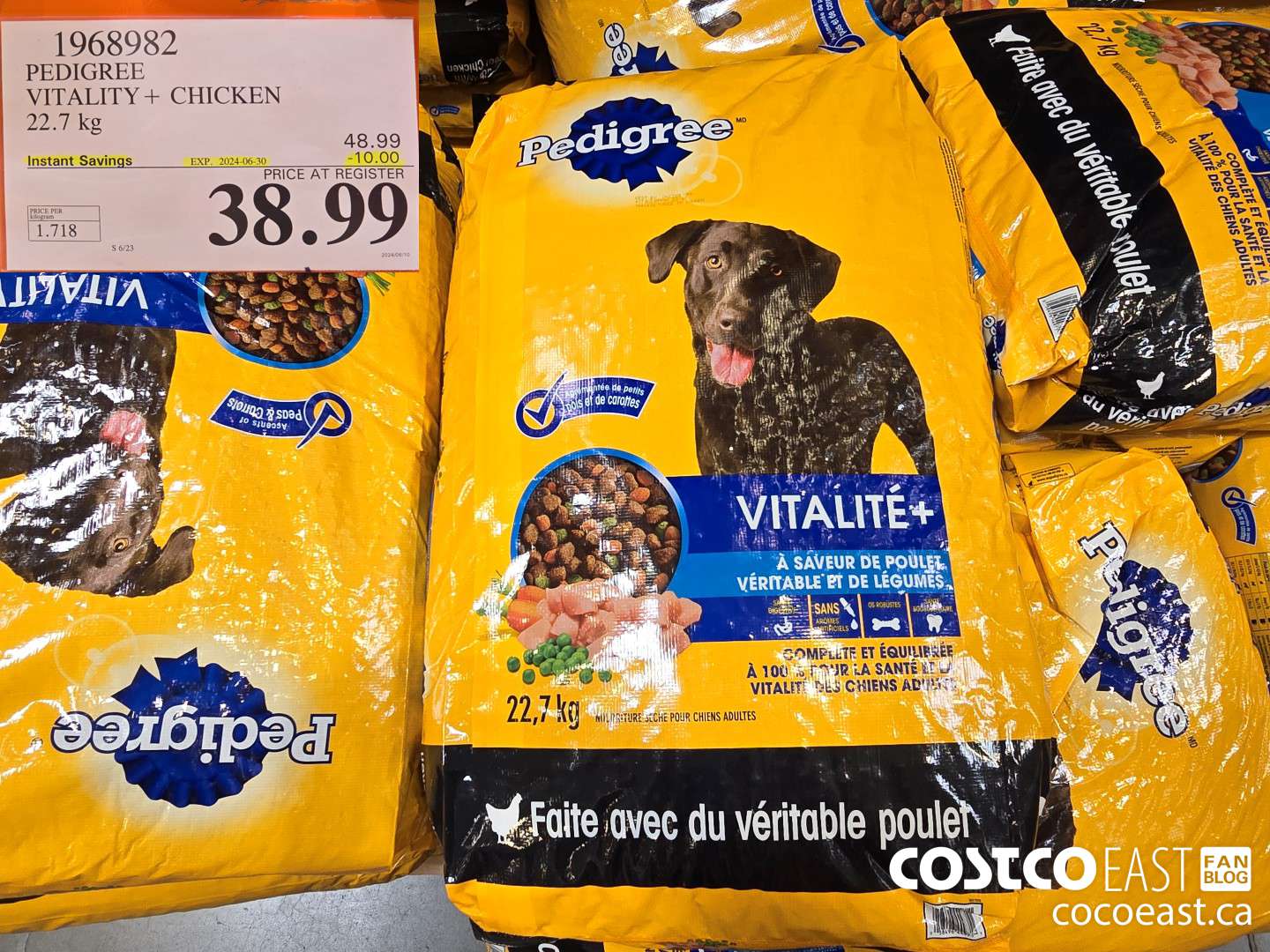 1968982 PEDIGREE VITALITY REAL CHICKEN DOG FOOD 22.7 kg ($10.00 INSTANT SAVINGS EXPIRES ON 2024-06-30) $38.99