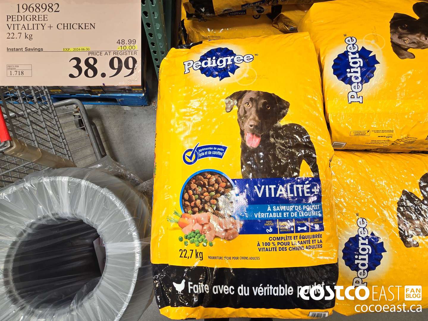 1968982 PEDIGREE VITALITY REAL CHICKEN DOG FOOD 22.7 kg ($10.00 INSTANT SAVINGS EXPIRES ON 2024-06-30) $38.99