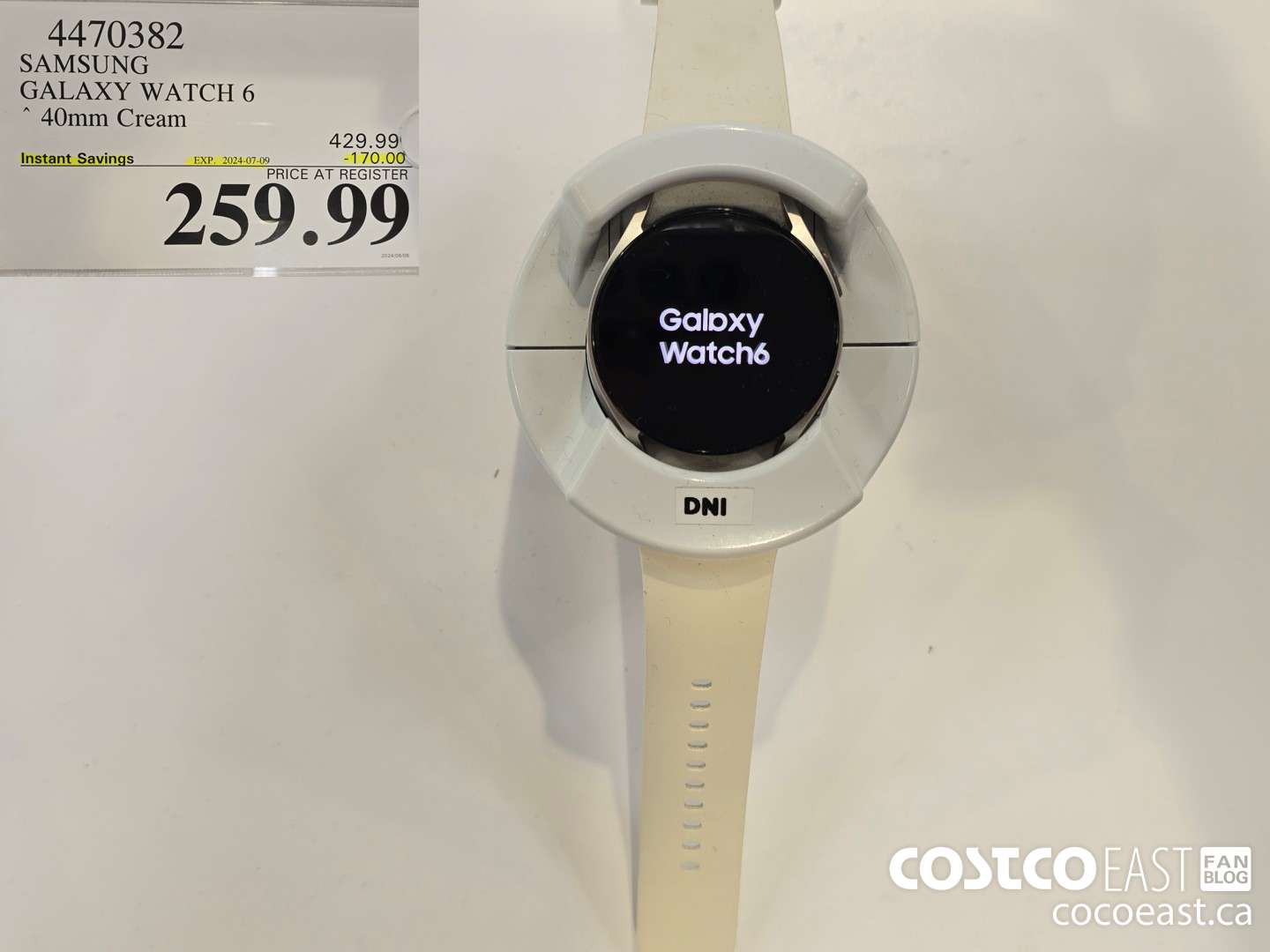 4470382 SAMSUNG GALAXY WATCH 6 40mm Cream ($170.00 INSTANT SAVINGS EXPIRES ON 2024-07-09) $259.99