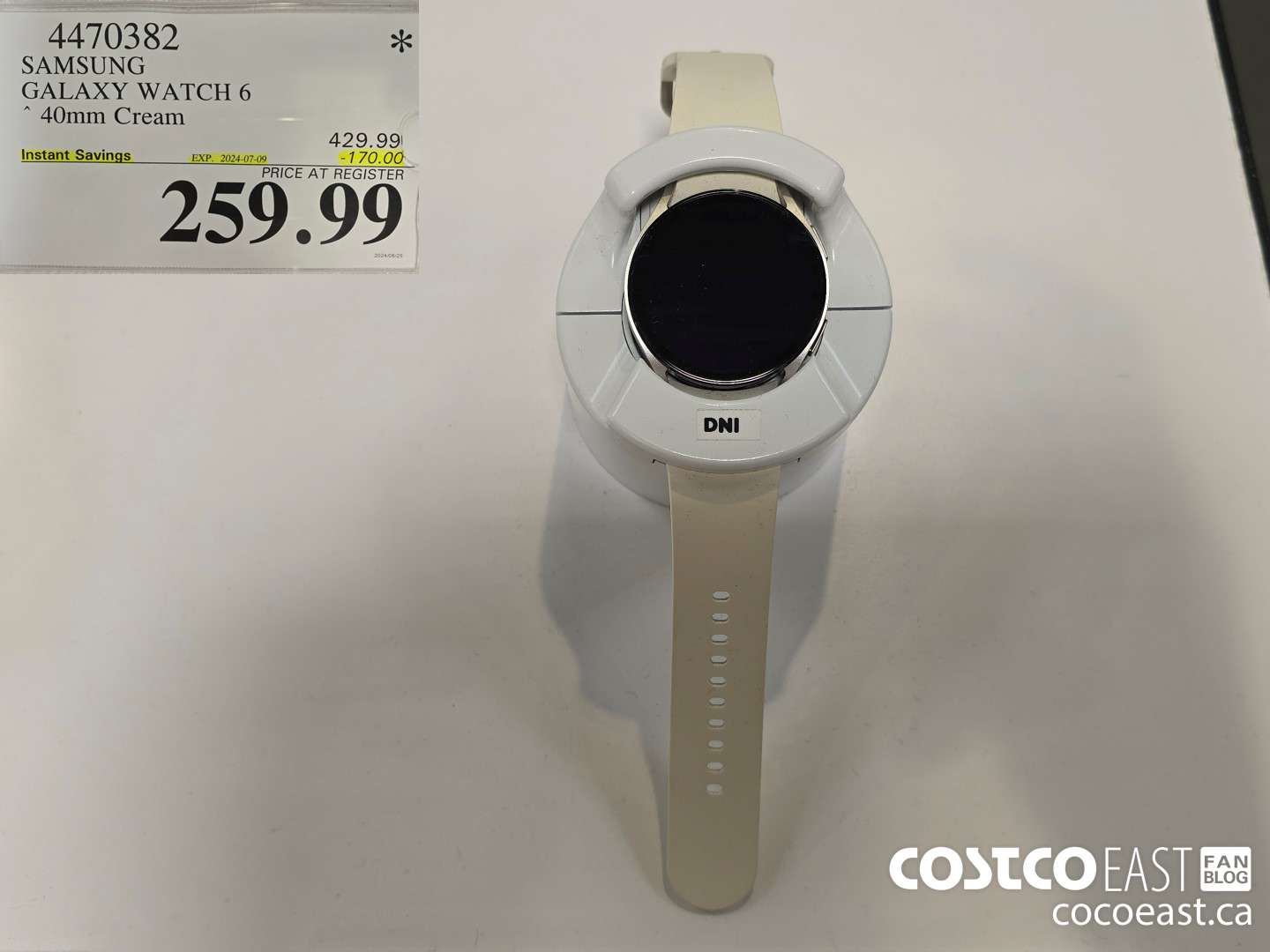 4470382 SAMSUNG GALAXY WATCH 6 40mm Cream ($170.00 INSTANT SAVINGS EXPIRES ON 2024-07-09) $259.99
