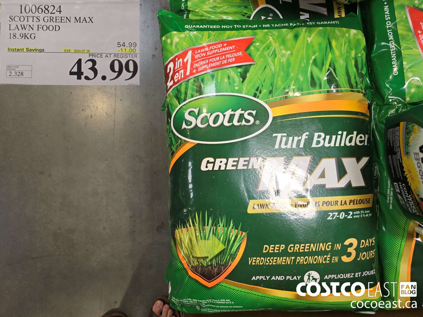 1006824 SCOTTS GREEN MAX LAWN FOOD 18.9kg ($11.00 INSTANT SAVINGS EXPIRES ON 2024-07-28) $43.99