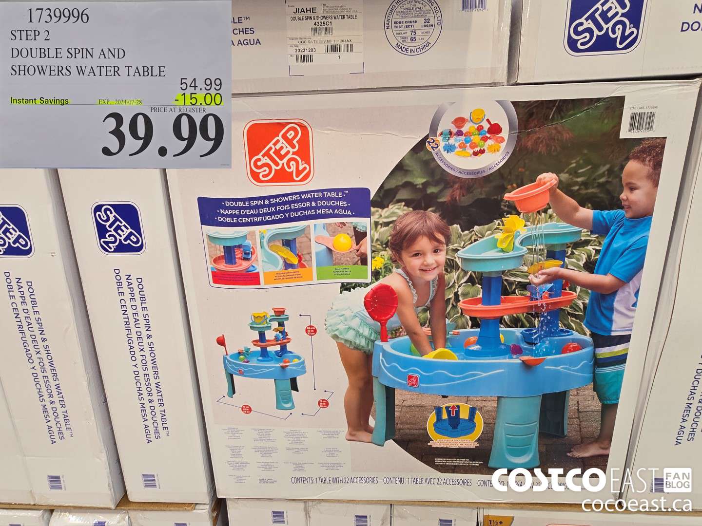 1739996 STEP 2 DOUBLE SPIN AND SHOWERS WATER TABLE ($15.00 INSTANT SAVINGS EXPIRES ON 2024-07-28) $39.99
