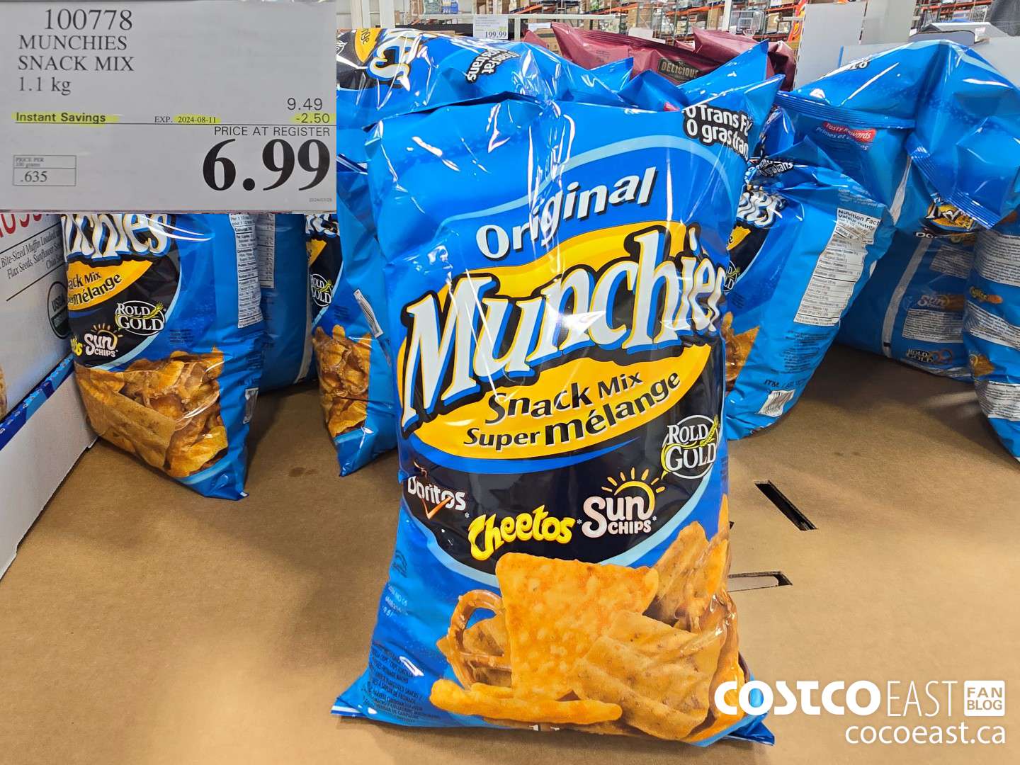 100778 MUNCHIES SNACK MIX 1.1 KG ($2.50 INSTANT SAVINGS EXPIRES ON 2024-08-11) $6.99