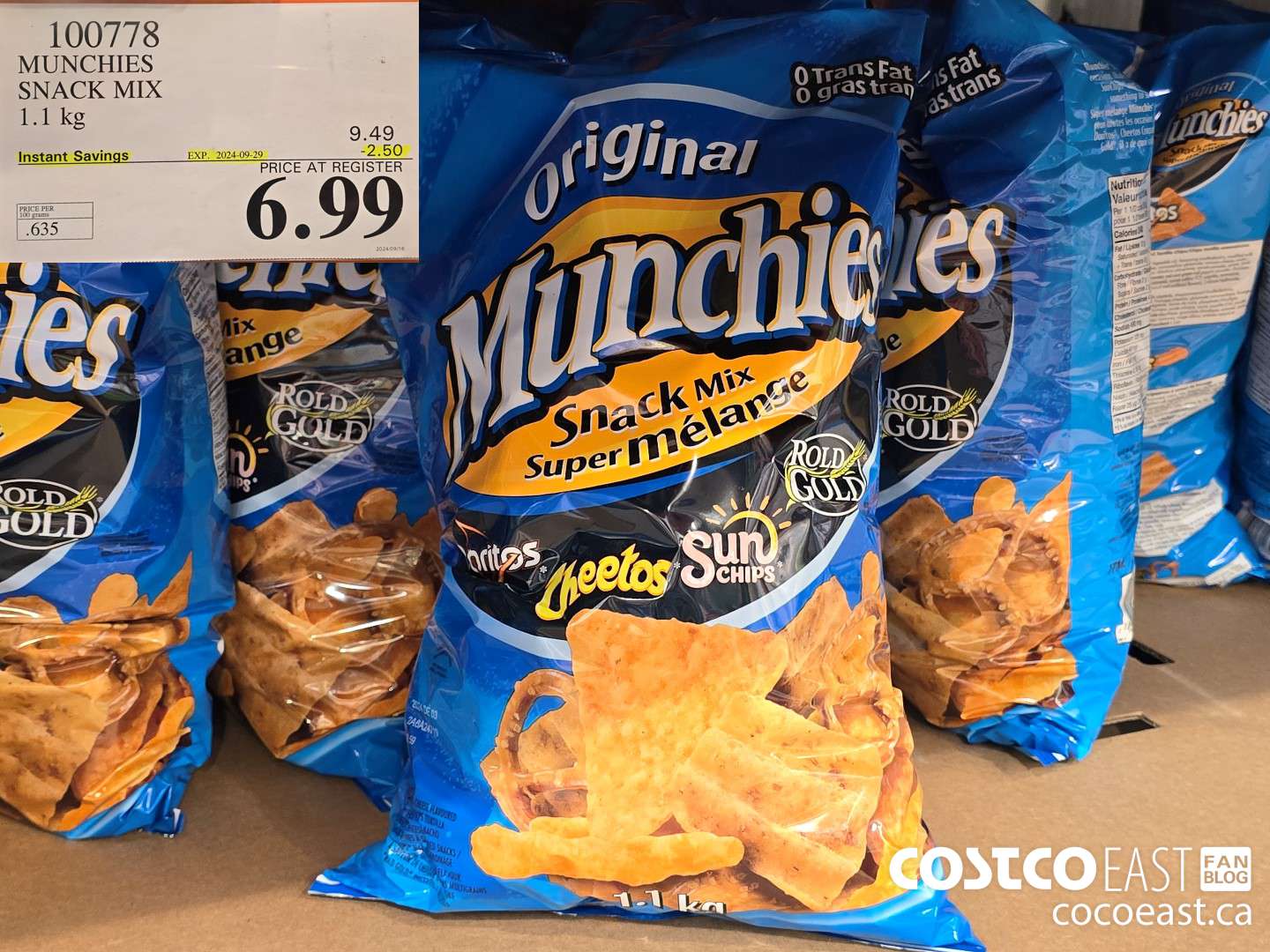 100778 MUNCHIES SNACK MIX 1.1 KG ($2.50 INSTANT SAVINGS EXPIRES ON 2024-09-29) $6.99
