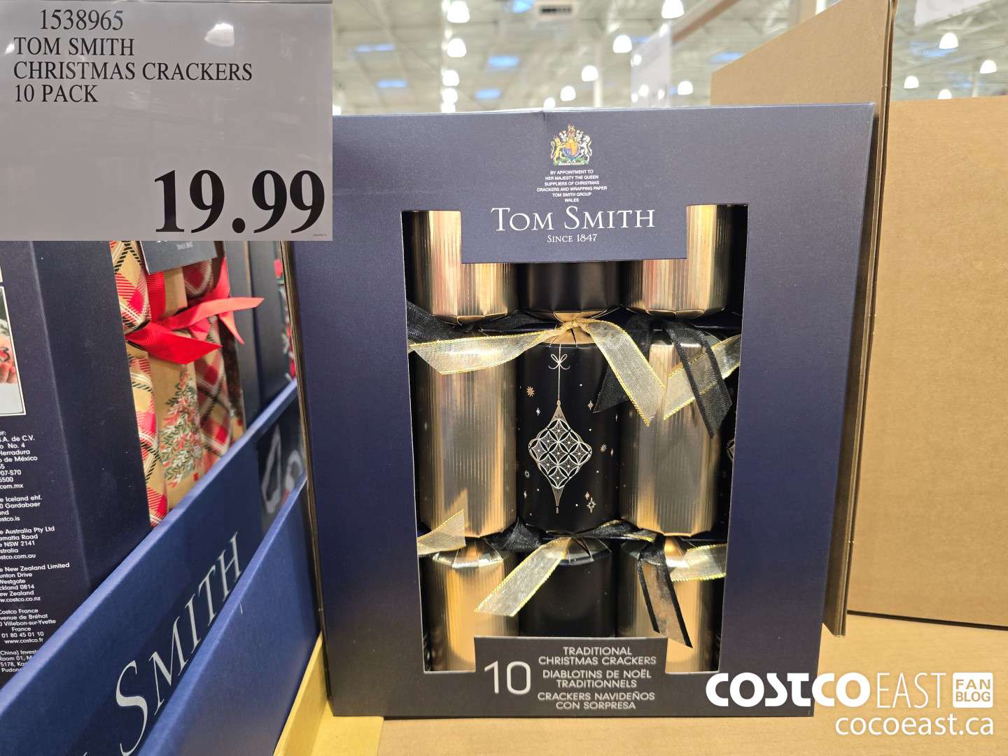 1538965 TOM SMITH CHRISTMAS CRACKERS 10 PACK $19.99