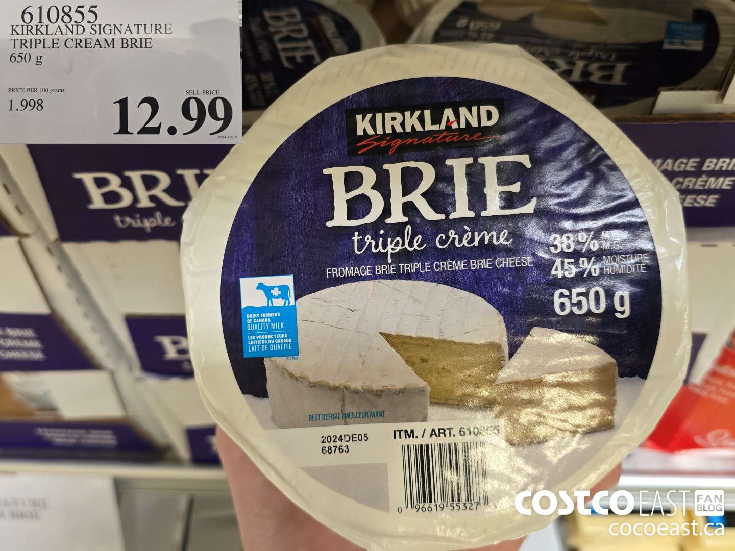 610855 KIRKLAND SIGNATURE TRIPLE CREAM BRIE 650 G $12.99