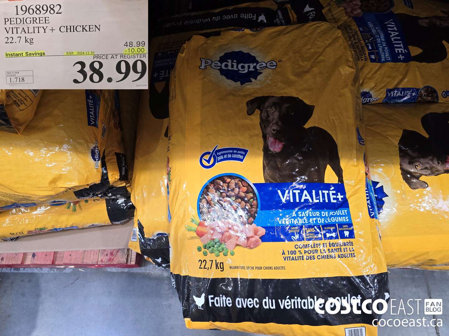 1968982 PEDIGREE VITALITY + CHICKEN 22.7 kg ($10.00 INSTANT SAVINGS EXPIRES ON 2024-11-10) $38.99